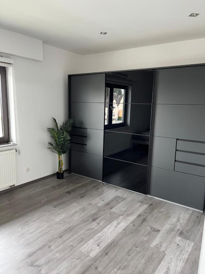 Messewohnung/Ferienwohnung Кельн Екстер'єр фото